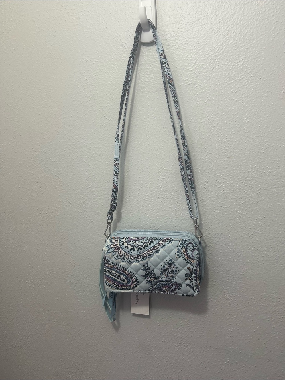 Vera Bradley RFID Crossbody in Soft Sky Paisley NWT